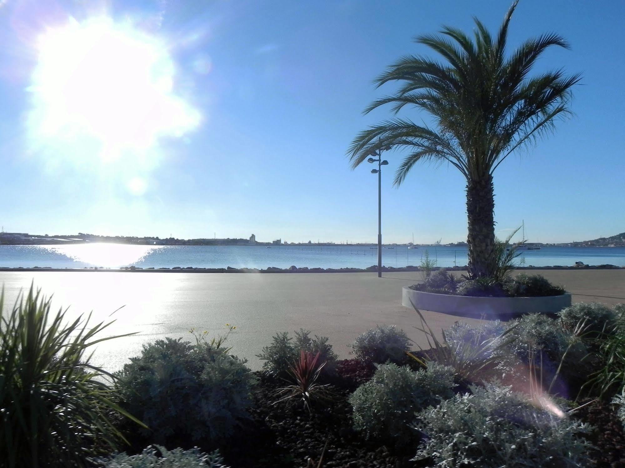 ibis Sète Balaruc les Bains Bien-être et Spa Esterno foto